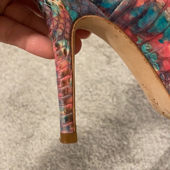 Charles David Vero Cuoio Multi Color Pastel Pumps 6.5 - Picture 9 of 11